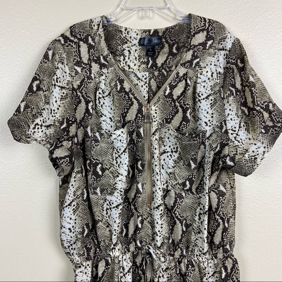 Snake Print Top - Picture 4 of 6